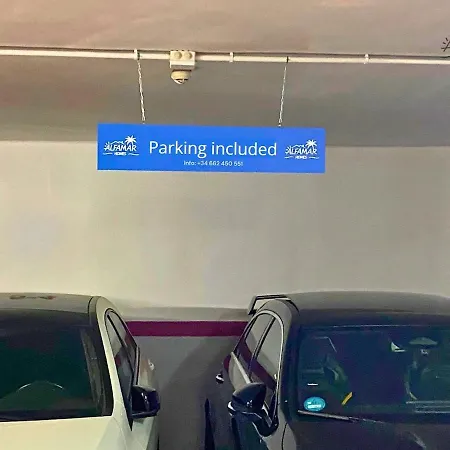 Siena - Modern With Terrace, Parking And Swimming Pool Διαμέρισμα