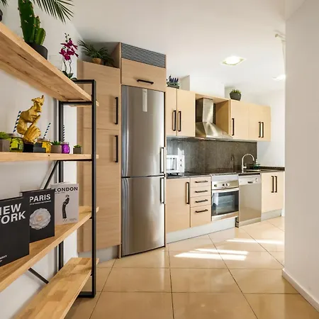 Siena - Modern With Terrace, Parking And Swimming Pool Apartmán Lloret de Mar