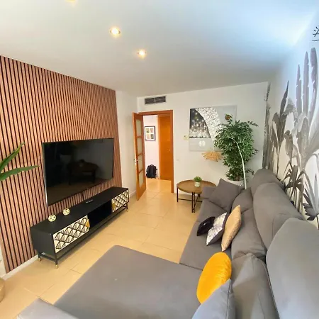 Siena - Modern With Terrace, Parking And Swimming Pool Lloret de Mar